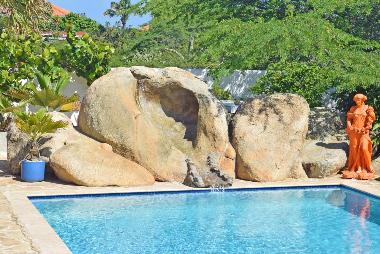 Villa Bougainvillea Aruba, The Tango Suite Palm Beach Exterior photo